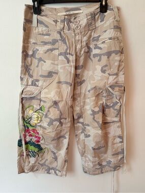 Y.A.G. Beige Gray Camo Cargo Capris with Floral Embroidery
